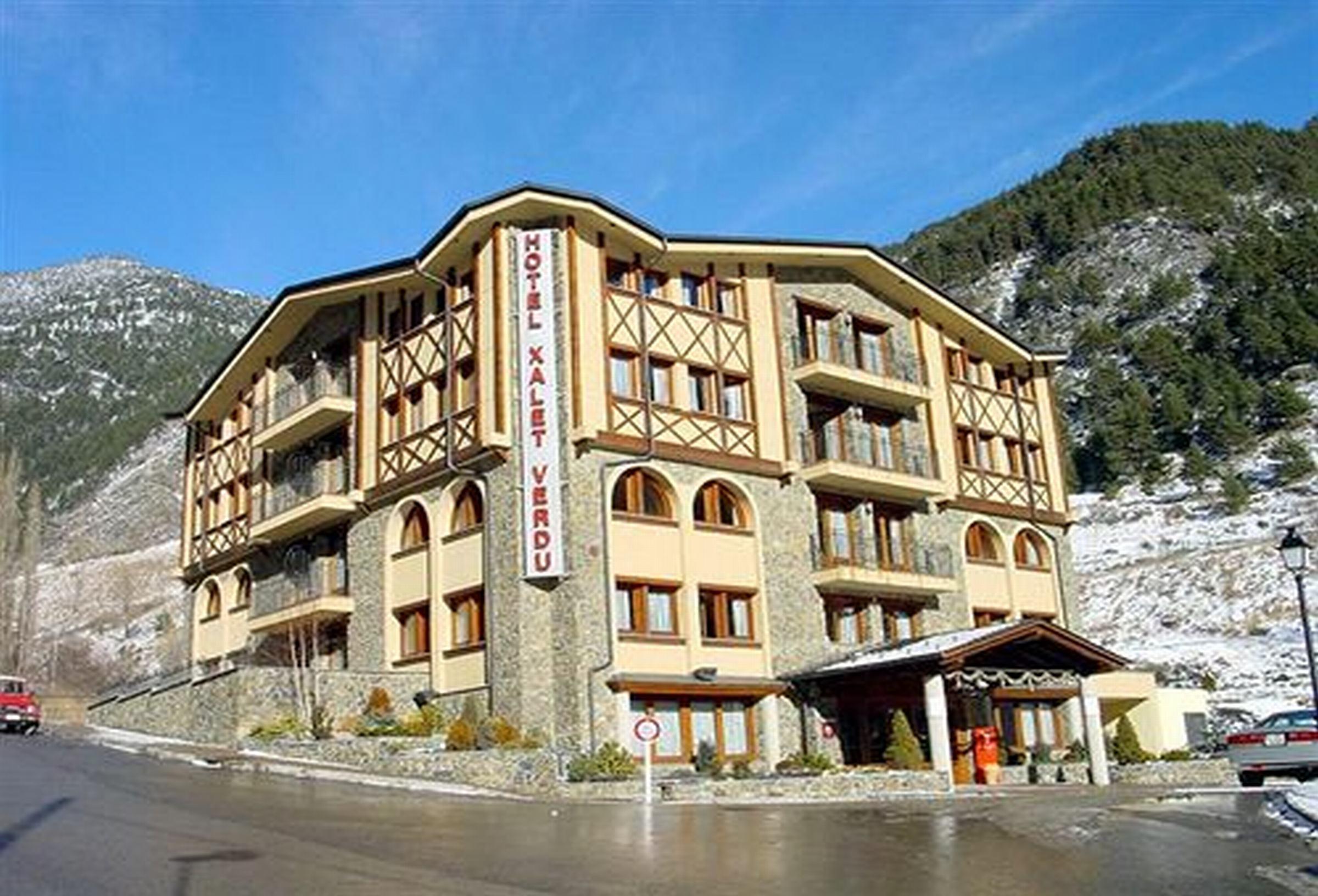 Hotel Xalet Verdu Аринсал Екстериор снимка